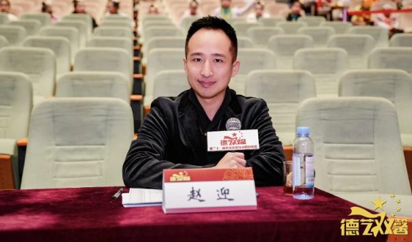 股天乐 谦虚是一种美德，但是放在舞台上会伤害你